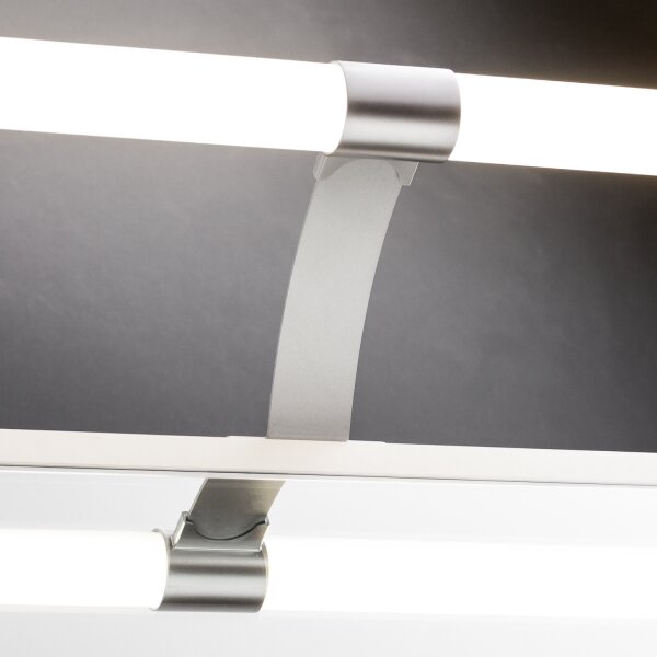 Brilagi - Lampada LED per specchio da bagno TUBEO LED/8W/230V 60 cm IP44 argento