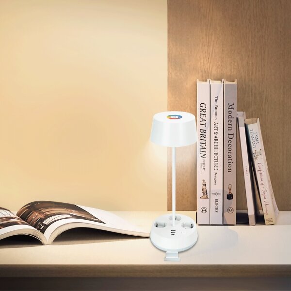 Aigostar-LED RGBW Lampada da tavolo dimmerabile con prese e USB LED/4,6W/230V bianca