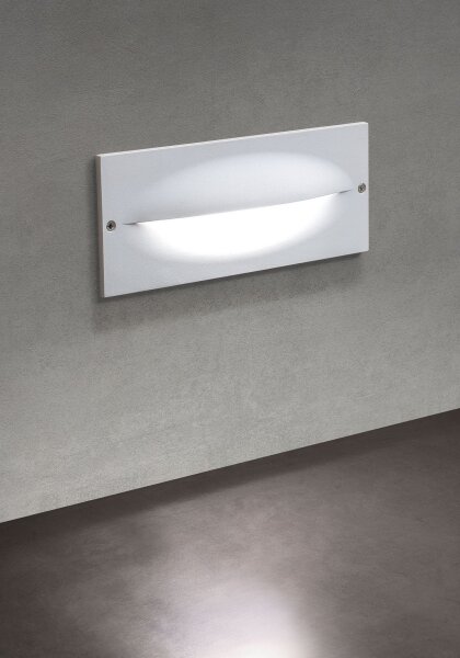 Redo 90009 - Lampada segnapasso da esterno TAMPA LED/11W/230V IP54 bianca