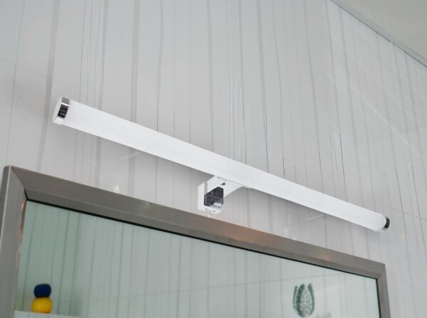 Illuminazione LED per specchio da bagno LED/12W/230V 59,5 cm IP44 cromo lucido