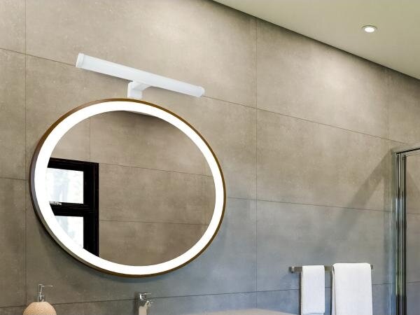 Illuminazione LED per specchio da bagno LED/8W/230V 30 cm IP44 bianco