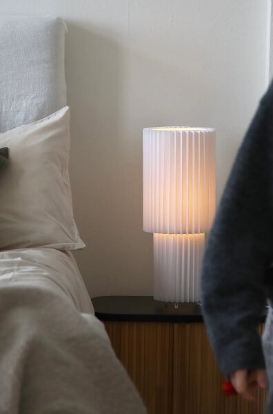 Markslöjd 108897 - Lampada da tavolo CATIS 1xE27/60W/230V 45 cm bianca