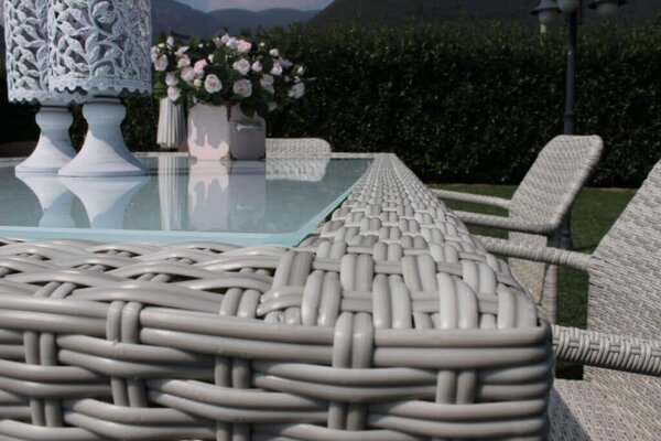 AXONA - set tavolo in alluminio e teak cm 150 x 90 con 4 poltrone Axona