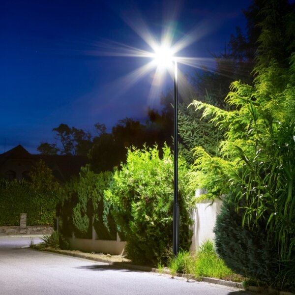 Asta metallica per palo d'illuminazione esterno BASE, 3 m, nera