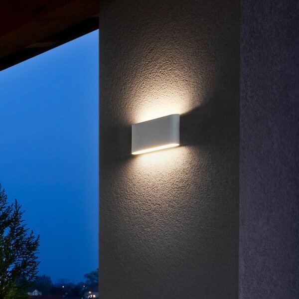 Redo 9622 - Applique da esterno KLIPPE LED, 13W, 230V, 3000K, IP54, bianco