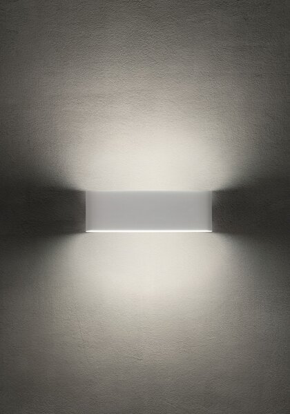 Redo 90451 - Applique da esterno KLIPPE LED/24W/230V 3000K IP54 bianco