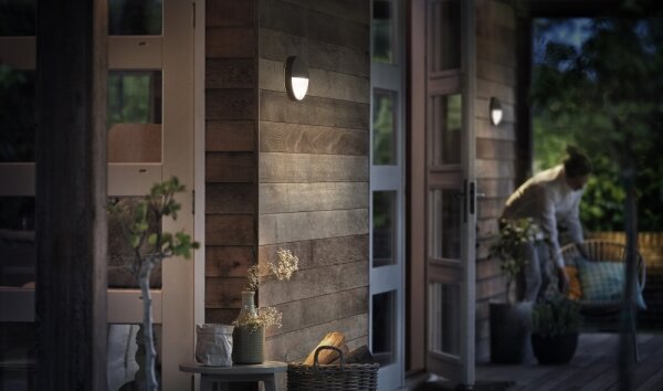 Philips 16456/93/16 - Lampada LED da esterno con sensore CAPRICORN LED/6W IP44