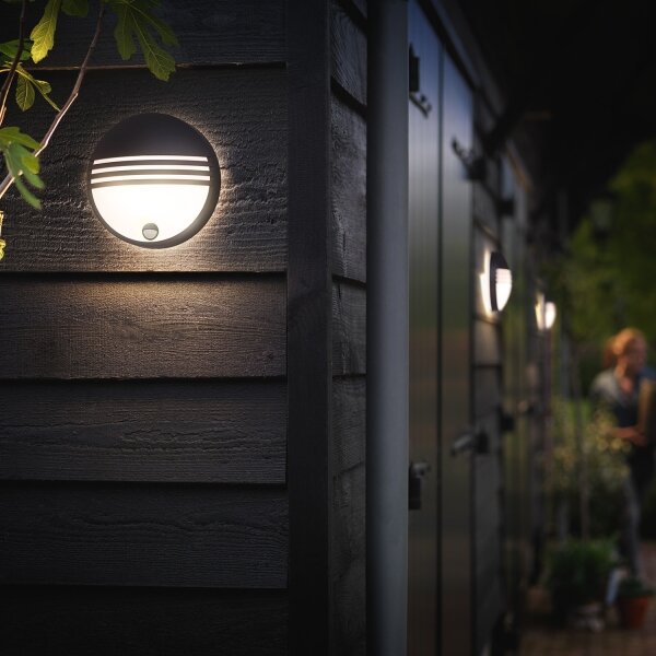 Philips 17297/30/16 - Lampada da esterno LED con sensore YARROW LED/6W/230V IP44