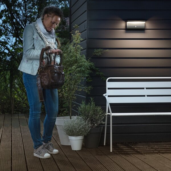 Philips 16484/93/P0 - Lampade LED da esterno con sensore BUSTAN 2xLED/4,5W IP44