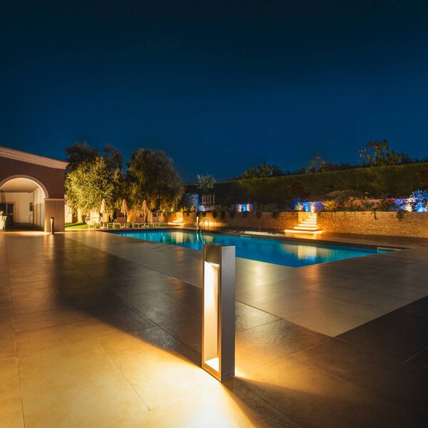 SLV Lampioncino da giardino Quad Pole, Nero, Alluminio, Moderno, Lampada LED da esterni