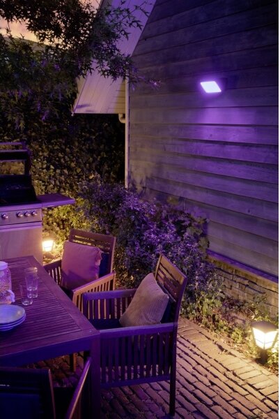 Philips 17435/30/P7 -LED RGB Riflettore da esterno Hue DISCOVER 2xLED/15W/230V IP44