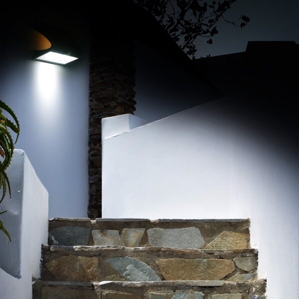 LED Luce solare con sensore di movimento LED/6,8W/4000 mAh 3,7V IP65