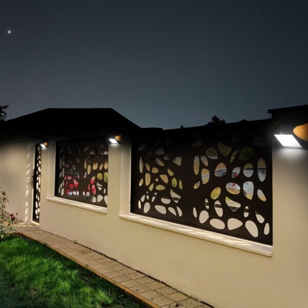 LED Luce solare con sensore di movimento LED/3,2W/2000 mAh 3,7V IP65