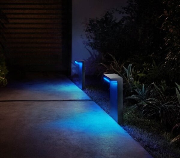 Philips 17455/30/P7 - Lampada da esterno LED RGB Hue NYRO LED/13,5W/230V IP44