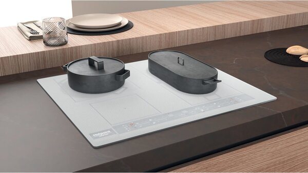 Hotpoint Ariston Piano Cottura Induzione 4 Fuochi 60 cm Zona cottura mista colore Bianco - HB 8460B NE/W
