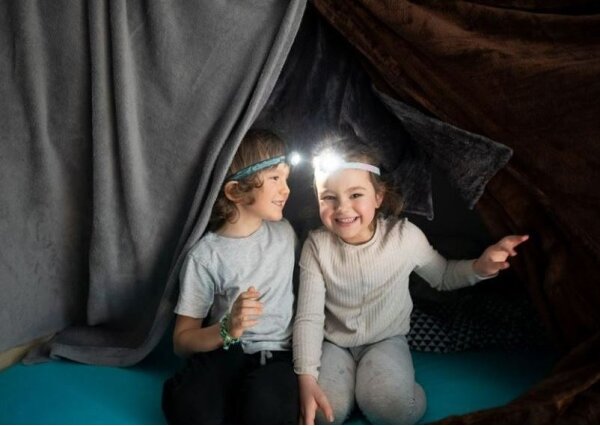 Ledlenser KIDLED4R DINO - Lampada frontale LED ricaricabile a intensità regolabile per bambini, IPX4, 40 lm, 18 h, verde