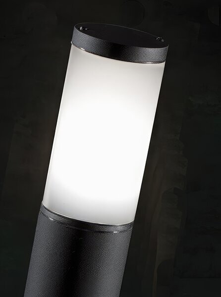 FIDEL PALO BASSO E27 Palo in pressofusione di alluminio Dimensioni 13,5x8,7x h 55 cm Diffusore in termoplastico opalino colore NERO
