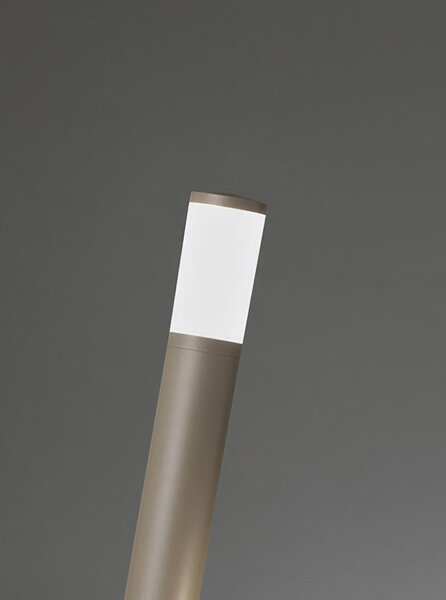 PANAMA PALO ALTO E27 Palo in pressofusione di alluminio Dimensioni 13x8,8xh 80 cm Diffusore in termoplastico opalino colore BIANCO