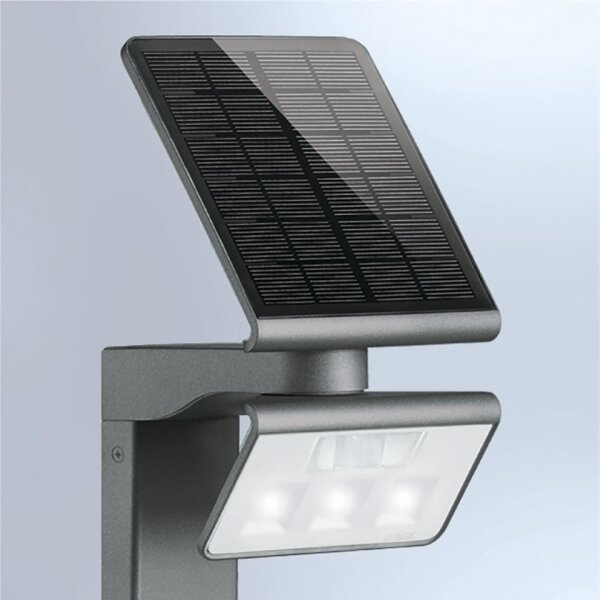 Steinel 085681 - Lampada solare da esterno LED XSolar GL-S LED/1,2W/2500 mAh IP44