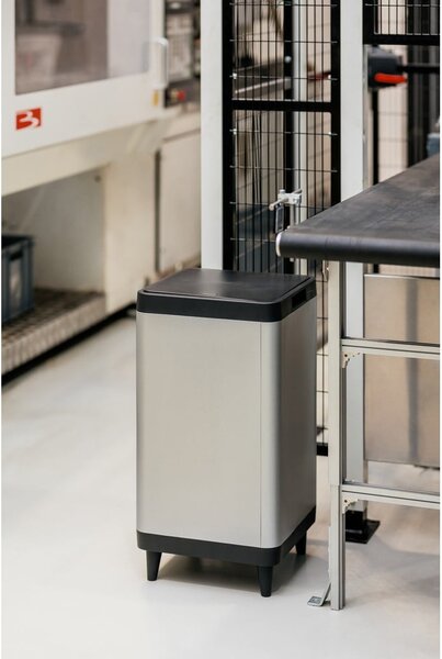 Cestino per la spazzatura in plastica argentato touch 80 l Berlino – DEA HOME