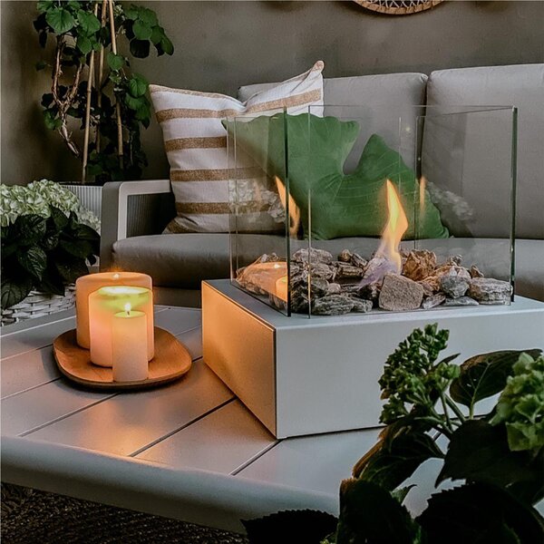 Camino Bioetanolo da Terra TANGO 3 T�V bianco Dimensioni 30x30x h 30,3 cm - peso 5,6 kg Certificato ISO 9001 si adatta perfettamente a qualsiasi spazio con eleganza colore Bianco