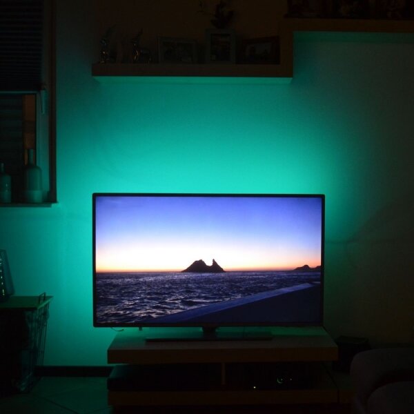 Brilo - Striscia LED RGBW dimmerabile per TV 3m LED/2,5W/USB + DO
