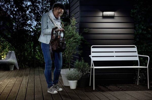 Philips - LED Applique da esterno con sensore BUSTAN LED/3,8W/230V IP44