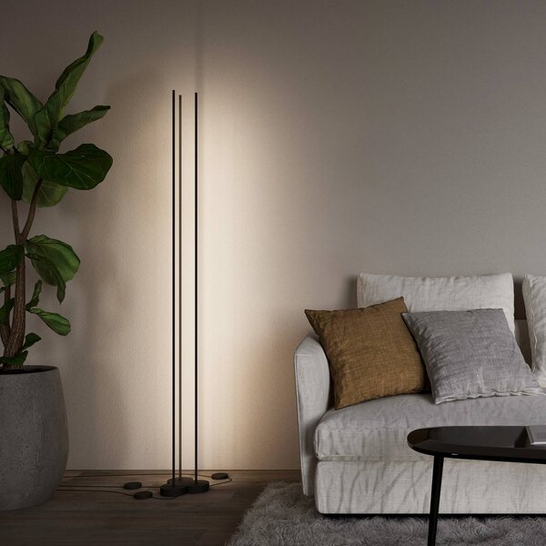 Wever & Ducré Lighting Lampada da terra Finlin, dimmerabile, Nero, Soggiorno / Sala da pranzo, Alluminio, Moderno, Lampada da terra