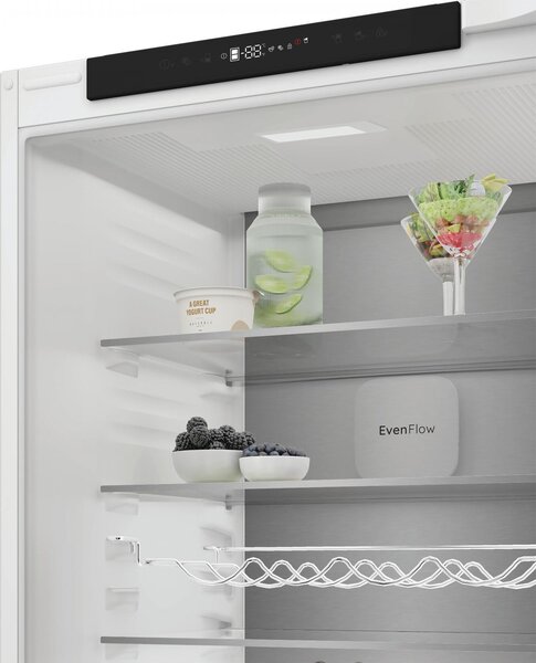 Hotpoint Ariston Frigorifero da Incasso Combinato Capacit 270 Litri Classe energetica E Raffreddamento No Frost colore Metallico - HPK2 5292 B4E1