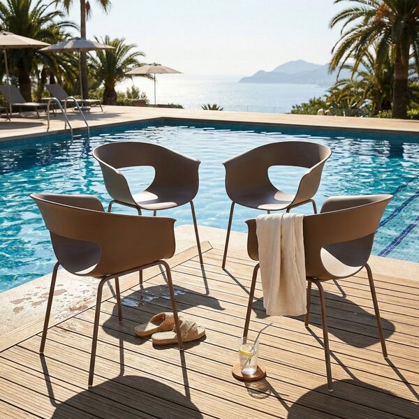 Outsunny Set di 4 Sedie da Giardino Ergonomiche per Balcone con Design Traforato e Braccioli, Resistenti alle Intemperie, Caffè | Aosom Italy