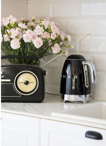 Bollitore nero in acciaio inox 1,7 l 50's Retro Style – SMEG