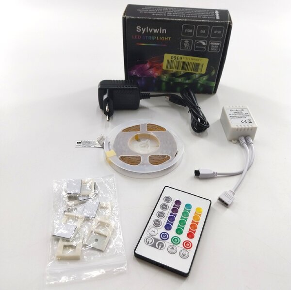 Striscia LED RGB Sylvwin, striscia luminosa 5050 con telecomando