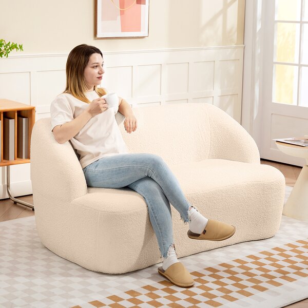 HOMCOM Divano 2 posti divano in tessuto di bouclé 142 cm con schienale e seduta curvi, nessun montaggio richiesto, beige | Aosom Italy