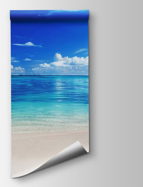 Carta da parati Spiaggia con acqua blu e nuvole, Carta da parati Mare, Carta da parati popolare, u74335 - Tapeko.it