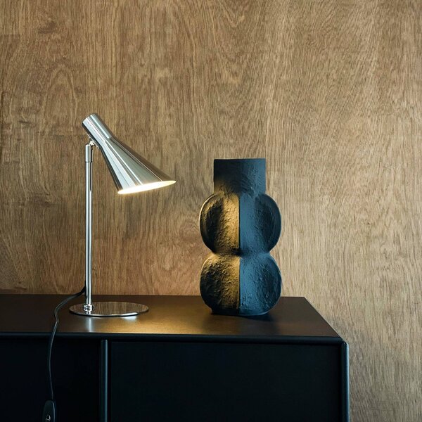 Dyberg Larsen Lampada da tavolo DL12, Cromo / Argento, Soggiorno / Sala da pranzo, Metallo, Design, Lampada da tavolo