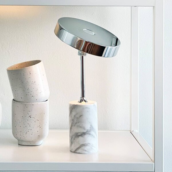 Dyberg Larsen Lampada da tavolo Starlight, dimmerabile, Cromo / Argento, Soggiorno / Sala da pranzo, Metallo, Design, Lampada da tavolo