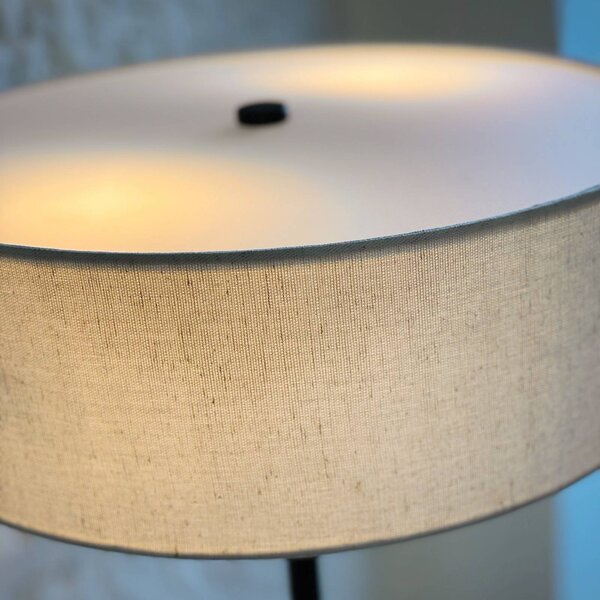 Dyberg Larsen Lampada da tavolo Calix, Nero, Soggiorno / Sala da pranzo, Metallo, Design, Lampada da tavolo
