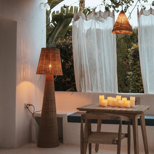 Newgarden Piantana Lola, color legno, rattan, IP54 Lola, Legno scuro, Legno, Scandinavo
