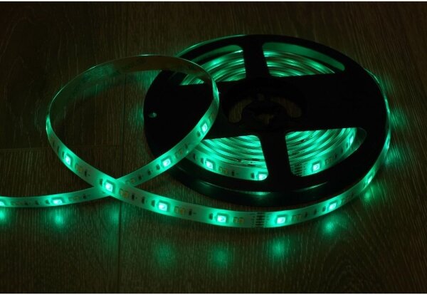 Retlux - Striscia LED RGBW smart 5m 230V Wi-Fi Tuya + telecomando