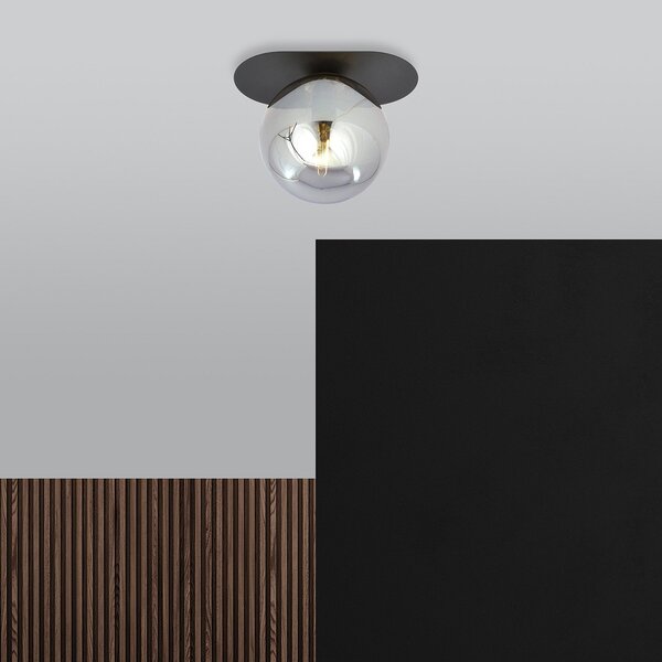 Plafoniera Minimal 1 Luce Patroclus In Acciaio Nero E Sfera Vetro Fumè