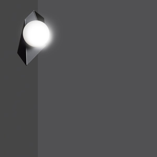 Applique Moderna 1 Luce Sharada In Acciaio Nero E Sfera Vetro Opalino