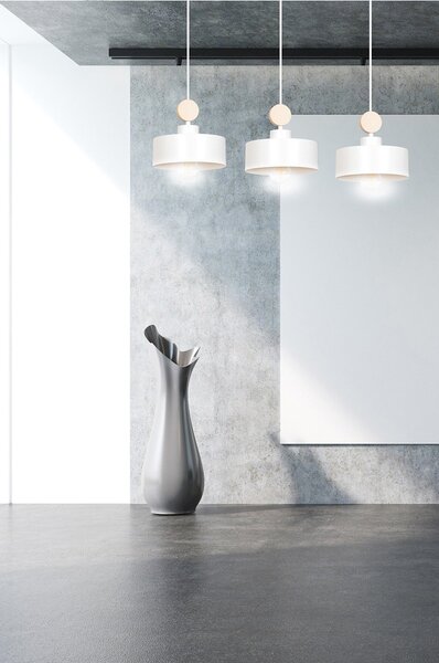 Lampadario 3 Luci Nered In Acciaio Bianco E Paralumi Con Legno Naturale
