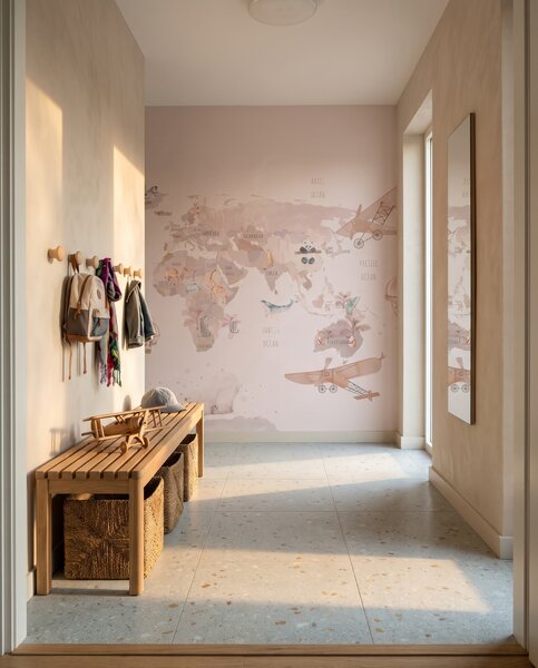 Carta da parati Rotte rosa sulla mappa, Mappe per piccoli esploratori, Acquerello, u93908 - Tapeko.it