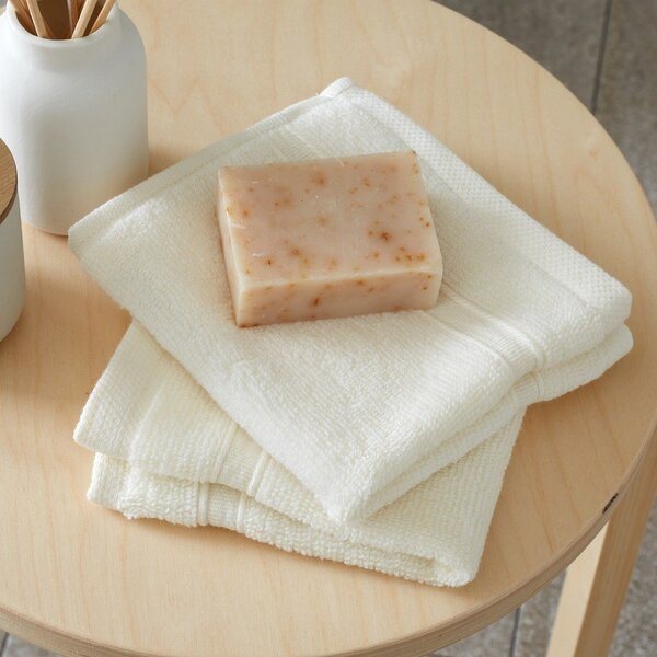 Set di asciugamani tipo terry color crema in cotone 2 pz 30x30 cm Zero Twist – Catherine Lansfield