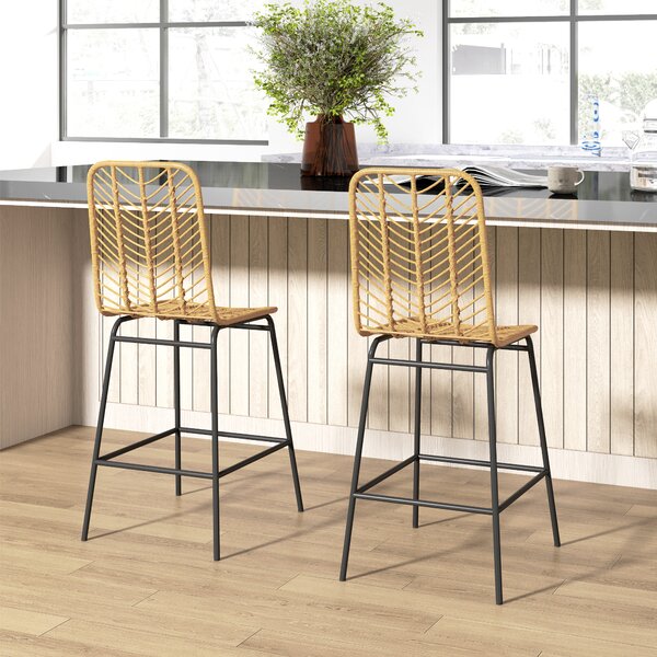 HOMCOM Set di 2 sgabelli da bar design bohémien Altezza 66 cm con poggiapiedi in metallo e midollino PE - naturale