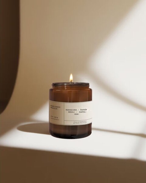 Candela in cera di soia profumata tempo di combustione 40 h #47 Tangerine, Neroli and Saffron – Perfumed Prague