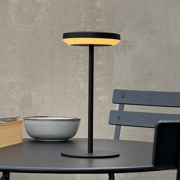 Dyberg Larsen Lampada LED da tavolo solare Otera, nera, 25 cm, IP44 Otera, Nero, Alluminio, Moderno, Lampade solari