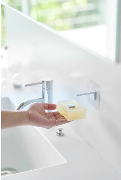 Porta dispenser per sapone bianco autoportante magnetico in plastica Film Hook - YAMAZAKI