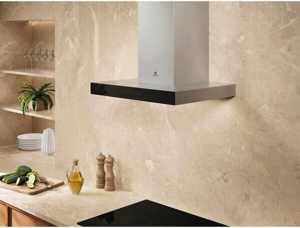 Electrolux Cappa Cucina Aspirante a Parete Larghezza 60 cm Profondit 45 cm Classe A colore Nero - KFTB26X