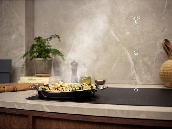 Electrolux Cappa Cucina Aspirante a Parete Larghezza 90 cm Profondit 40 cm Classe A+ colore Nero - LFV639K